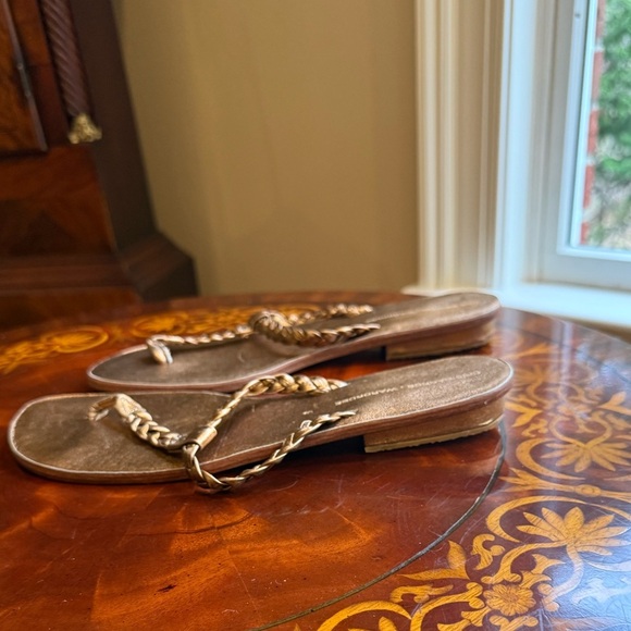 NWOT Cris Barros Wardrobe Gold Leather Braided T strap Sandals Size 8 MSRP $165 - Picture 3 of 8